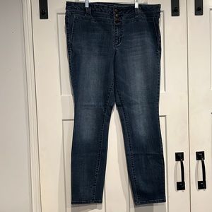 Miss Poured in Blue size 16 skinny jeans